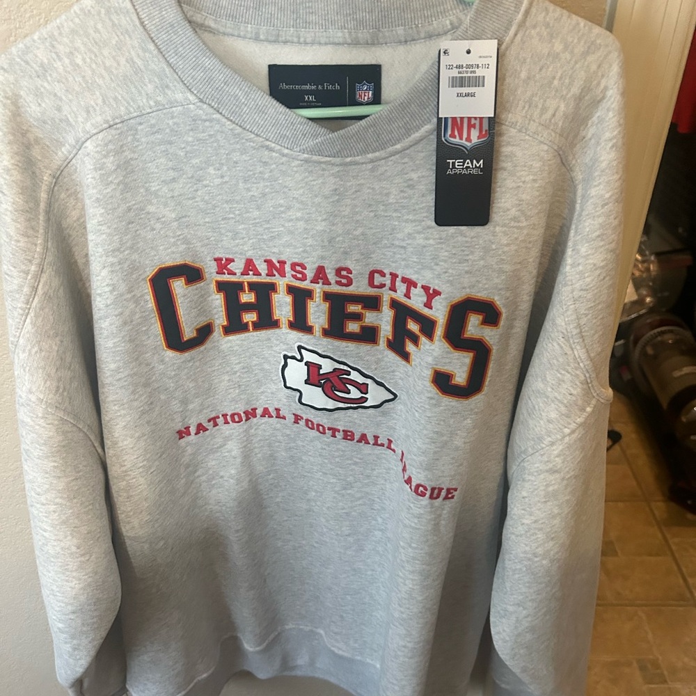 Abercrombie & Fitch Gray Kansas City Chiefs Sweatshirt